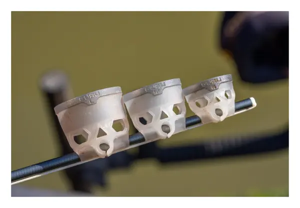 Guru Fast Release Pole Pots x2