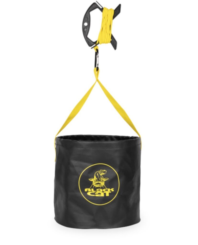 Black Cat Collapsible Water Bucket