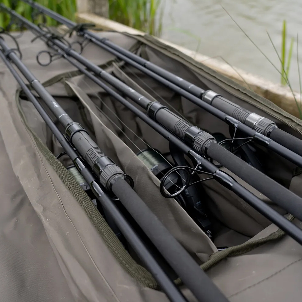 JRC Defender II 3 Plus 3 Rod Holdall 12ft