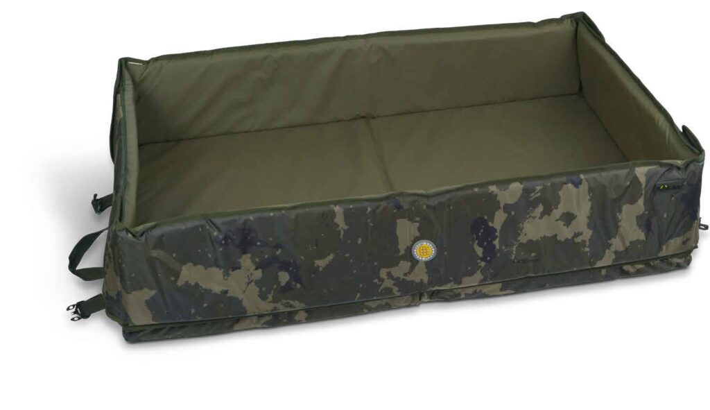 Solar Tackle Worldwide Square Cradle